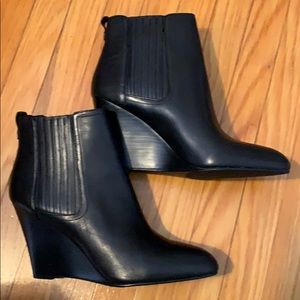 SAM EDELMAN BOOTIE